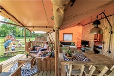 Glamping in een safaritent!