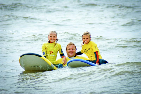 Pop-up surfdorp de Lakens